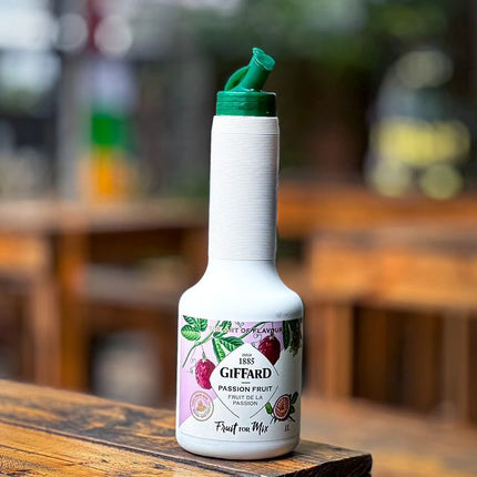 Mứt Trái Cây (Fruit Mix) Giffard Chanh Dây (Passion Fruit) 1.000 ml x 6 Chai.jpg