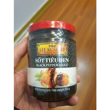 Sốt Tiêu Đen Lee Kum Kee 230g x 12 Hủ