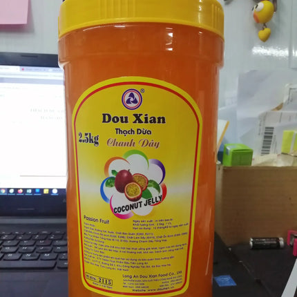 Thạch Dừa Hương Chanh Dây DouXian 2,5kg x 6 hộp