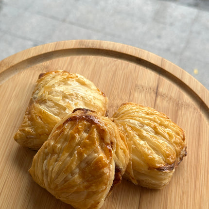 Bánh sò táo nướng (Apple Turnover) 75g